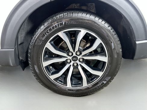 Used 2020 Ford Explorer ST w/ Premium Technology Package AWD/4WD image 31