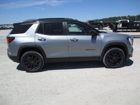 New 2026 GMC Terrain Elevation w/ Elevation Premium Package FWD image 3