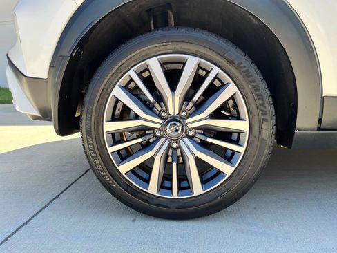 Used 2021 Nissan Kicks SV FWD image 36