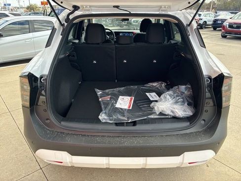 New 2026 Nissan Kicks SV w/ SV Premium Package FWD image 7