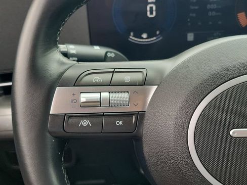 Certified 2024 Hyundai Kona SEL FWD image 7