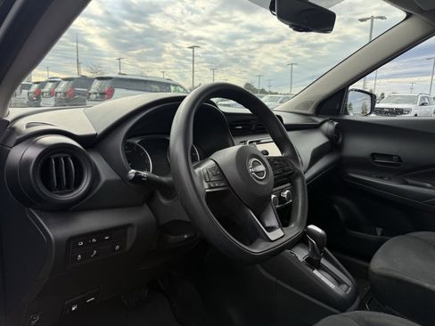 Used 2023 Nissan Kicks S w/ Interior Electronics Package image 10