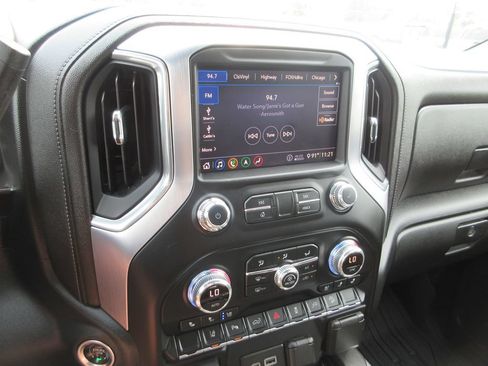 Used 2020 GMC Sierra 2500 SLT w/ SLT Premium Plus Package AWD/4WD image 33