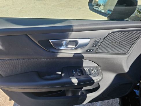 Certified 2024 Volvo S60 B5 Plus w/ Climate Package AWD/4WD image 18