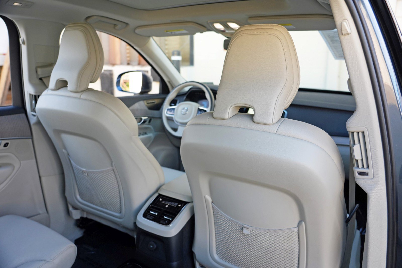 Used 2024 Volvo XC90 T8 Plus w/ Protection Package Premier AWD/4WD image 41