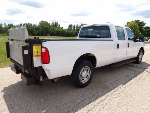Used 2016 Ford F250 XL w/ Camper Package RWD image 5