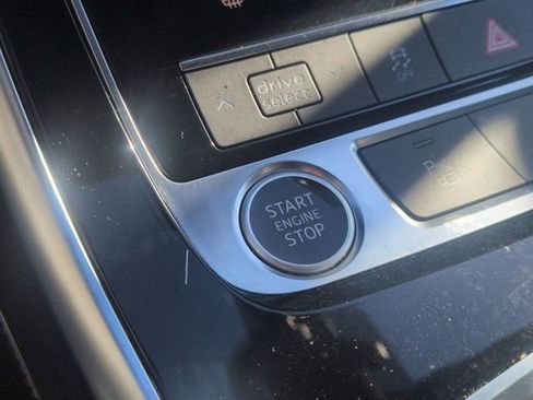 Used 2025 Audi Q7 3.0T Premium Plus image 18