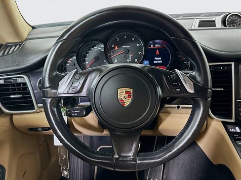 Used 2013 Porsche Panamera RWD image 18