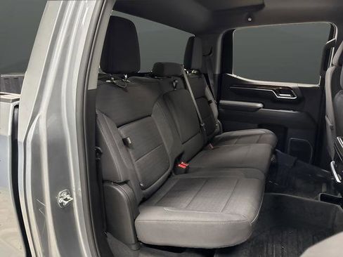 Used 2025 GMC Sierra 1500 Elevation image 32