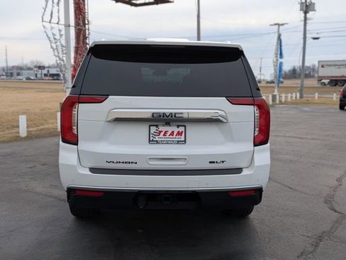 Used 2023 GMC Yukon XL SLT w/ SLT Premium Package image 6