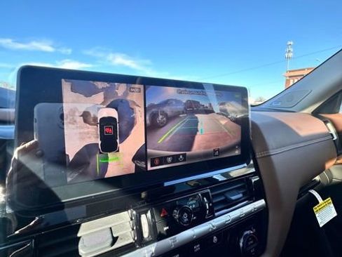 New 2026 Nissan Pathfinder Platinum w/ Cargo Package image 14