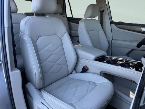 New 2026 Volkswagen Atlas SE image 27