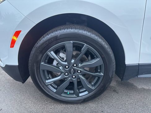 Used 2023 Chevrolet Equinox RS w/ RS Leather Package image 11