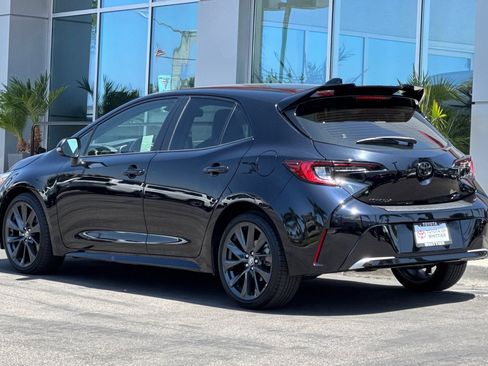 Used 2025 Toyota Corolla XSE FWD image 8