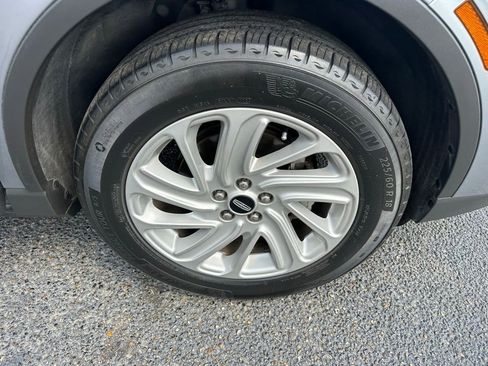 Used 2022 Lincoln Corsair FWD image 24