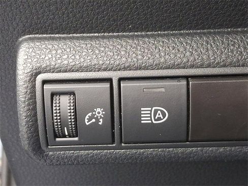 Used 2024 Toyota Corolla LE image 23