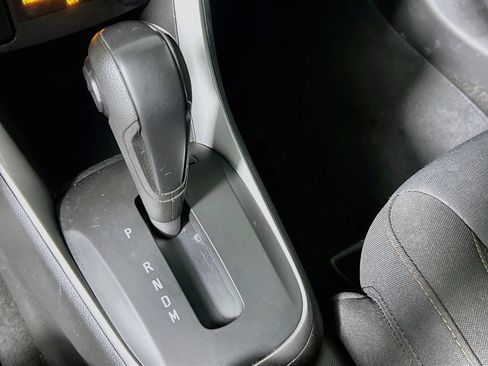 Used 2022 Chevrolet Trax LS w/ Tint and Cruise Package FWD image 23