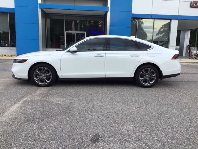 Used 2024 Honda Accord EX image 1