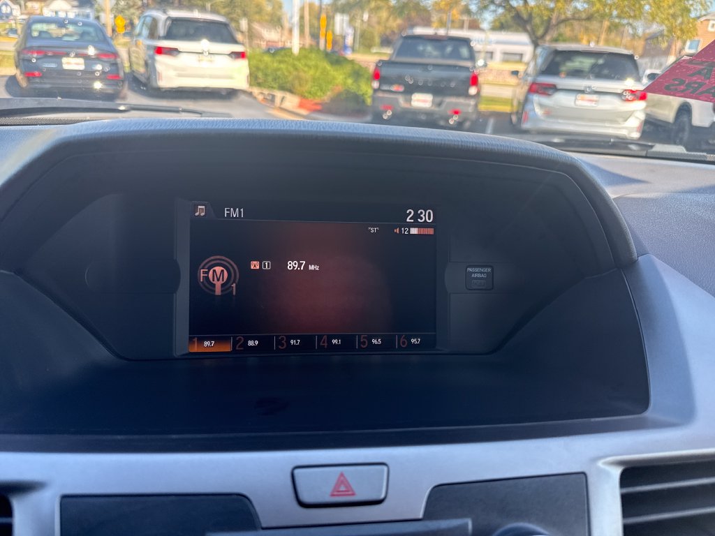 Used 2015 Honda Odyssey LX image 28