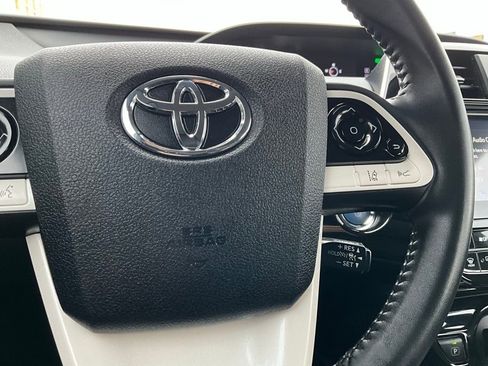 Used 2017 Toyota Prius Two image 20