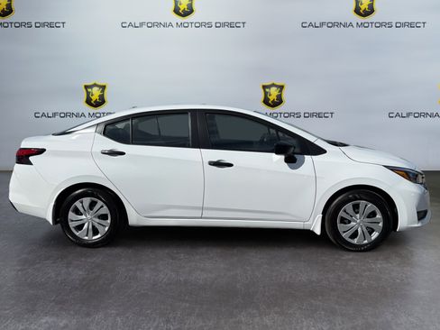 Used 2025 Nissan Versa S w/ Trunk Package image 6