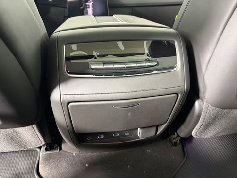 New 2026 Cadillac Escalade Platinum Sport w/ LPO, ONYX Package image 44