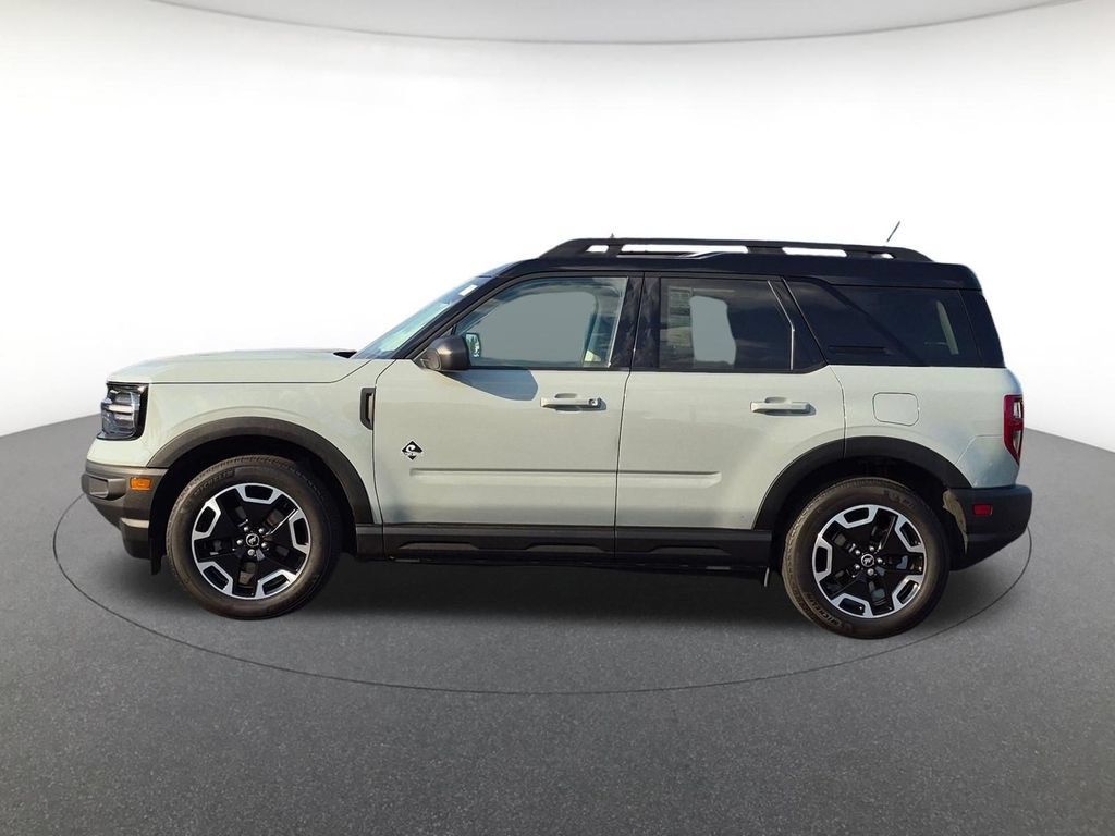 Used 2022 Ford Bronco Sport Outer Banks w/ Tech Package AWD/4WD image 8