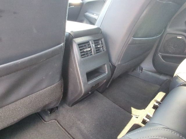 Used 2025 Mitsubishi Outlander SE AWD/4WD image 26
