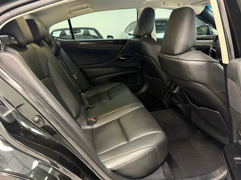 Used 2021 Lexus ES 250 w/ Premium Package image 22