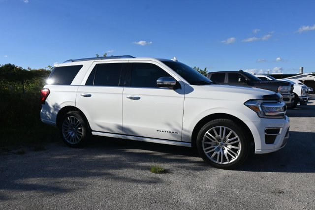 Used 2022 Ford Expedition Platinum RWD image 16