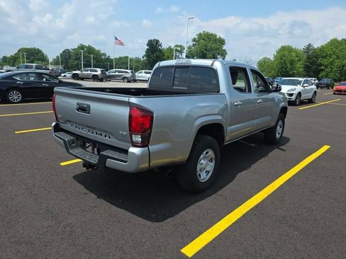 Used 2023 Toyota Tacoma SR AWD/4WD image 7