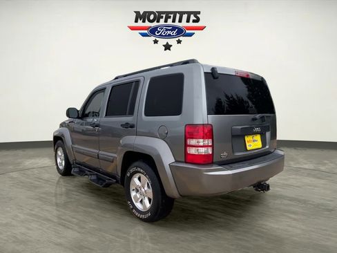 Used 2012 Jeep Liberty Sport w/ Popular Equipment Group RWD image 3