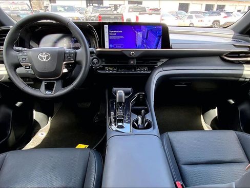 Used 2026 Toyota Crown XLE image 15