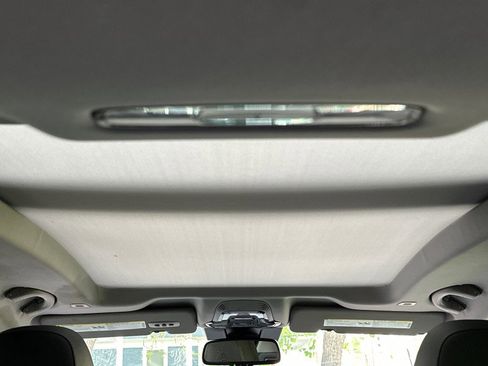 Used 2020 Alfa Romeo Stelvio Ti w/ Active Blind Spot Package AWD/4WD image 35