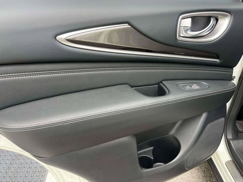 Used 2017 INFINITI QX60 AWD w/ Premium Plus Package image 15