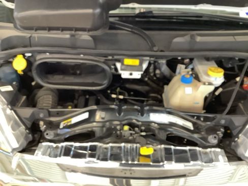 Used 2025 RAM ProMaster 2500 w/ U-Haul Equipment Group FWD image 14