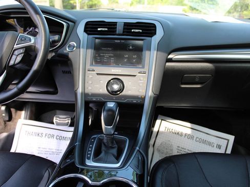 Used 2014 Ford Fusion Titanium image 39