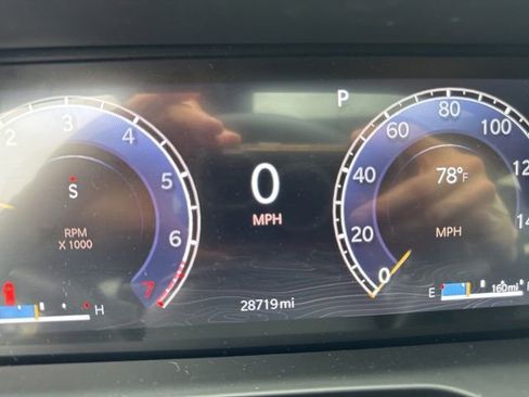 Used 2025 Jeep Grand Cherokee Laredo X w/ Luxury Tech Group I AWD/4WD image 40