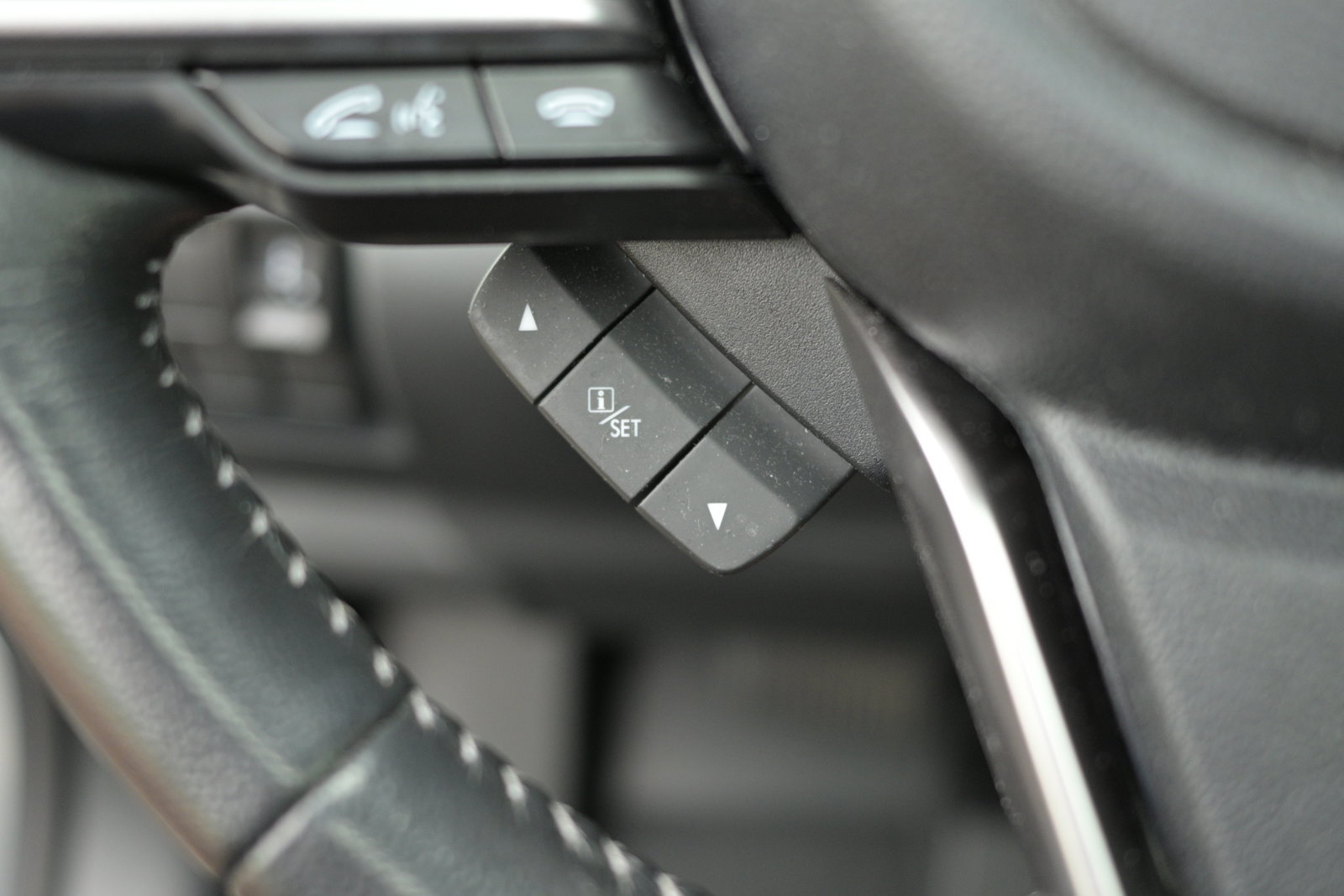 Used 2022 Subaru Forester Premium AWD/4WD image 36