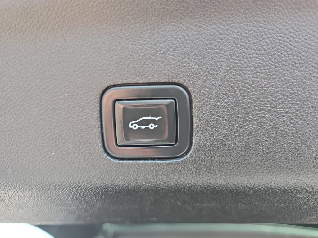 Used 2021 GMC Yukon SLT AWD/4WD image 12