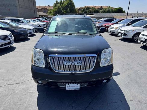 Used 2011 GMC Yukon Denali RWD image 11