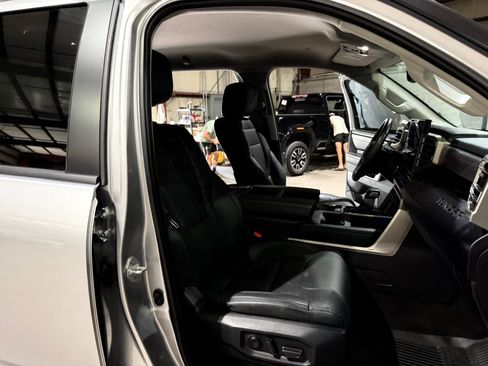 Used 2024 Toyota Tundra SR5 w/ SR5 Premium Package AWD/4WD image 27