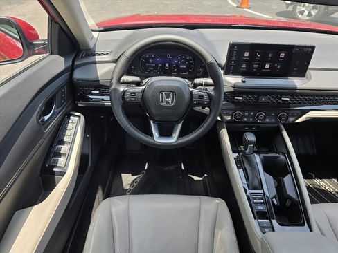 Used 2024 Honda Accord Touring image 12