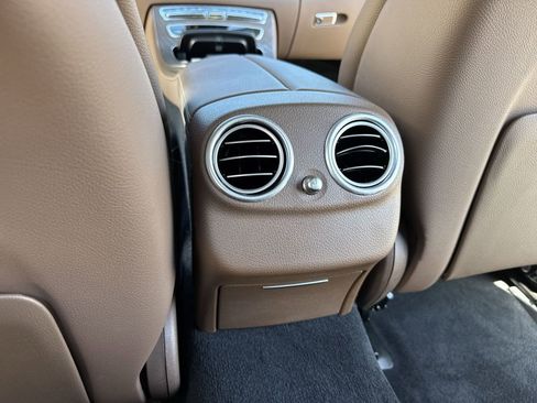 Used 2022 Mercedes-Benz E 350 Sedan w/ Driver Assistance Package image 37
