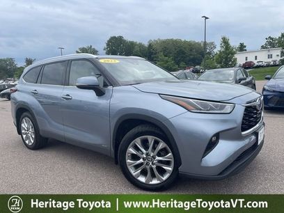 Used 2023 Toyota Highlander Limited