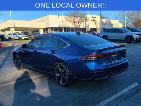 Used 2023 Honda Accord Sport image 3