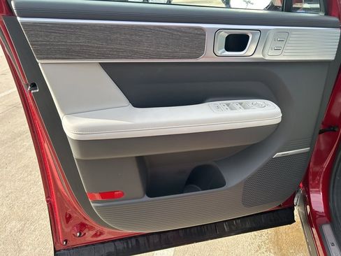 Used 2025 Hyundai Santa Fe Calligraphy image 14