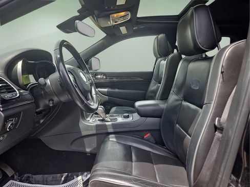Used 2020 Jeep Grand Cherokee Overland AWD/4WD image 13