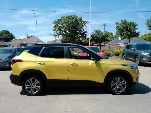 Used 2021 Kia Seltos S AWD/4WD image 5