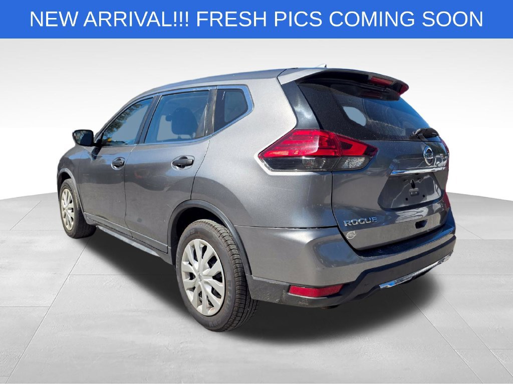 Used 2017 Nissan Rogue S FWD image 5